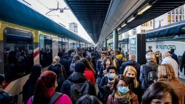 Disentil YLKI Soal Masker Abal-Abal di Stasiun, Apa Kata KAI Commuter? 