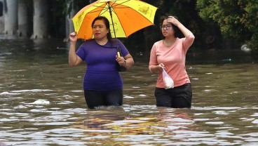 Khawatir Terpapar Covid-19, Pengungsi Banjir Diminta Periksa Diri ke Pos Kesehatan 