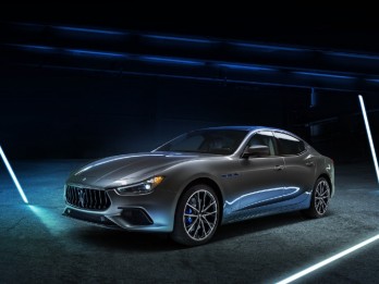 Maserati Ghibli Dinobatkan Mobil Impor Terbaik 2021 di Jerman