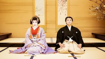 Ulang Tahun ke 2 Pernikahan,  Syahrini Berdandan Ala Geisha, Ini Foto-fotonya