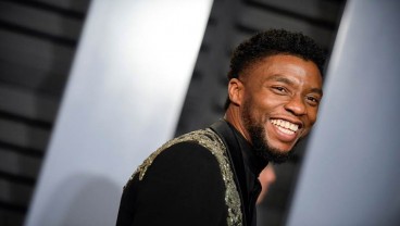 Penuh Haru, Chadwick Boseman Raih Penghargaan Aktor Terbaik di Golden Globe