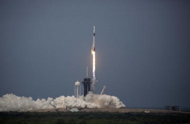 Roket Falcon 9 Gagal Diluncurkan Beberapa Menit Sebelum Lepas Landas