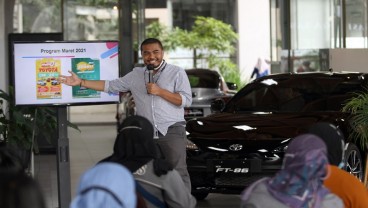 PPBnM Nol Persen, Kalla Toyota Pangkas Harga Jual Hingga Rp62 Juta