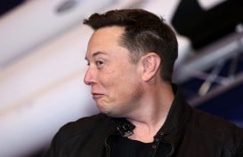 Saham Merosot, Bos Tesla Elon Musk Kehilangan Kekayaan Rp388 Triliun