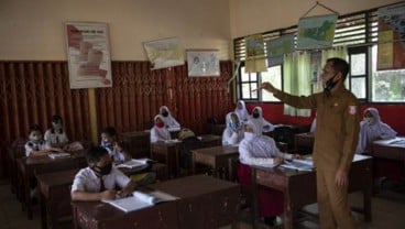 Purwakarta Mulai Belajar Tatap Muka Setelah Tenaga Guru Divaksin