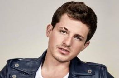 Malam Ini, Charlie Puth Live di Mola & Chill Fridays