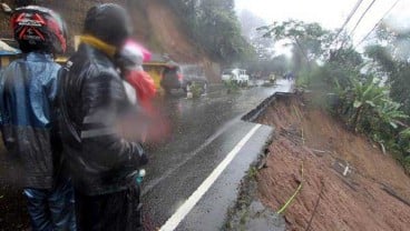 Sempat Longsor, Jalan Lingkar Kota Wonogiri Kini Kembali Normal