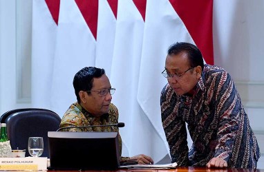 Isu Presiden 3 Periode, Mahfud MD: Menjilat dan Menjerumuskan Jokowi!
