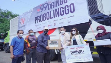 J99 Foundation Salurkan Bantuan Sembako ke Korban Banjir Probolinggo