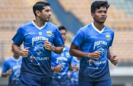 Esteban Vizcarra Senang Tim Persib Bandung Semakin Kompak