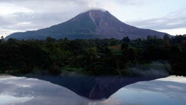 Erupsi Lagi, Gunung Sinabung Semburkan Awan Panas 1.000 Meter