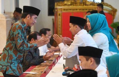 Ekonom Bahana: Potong Gaji PNS untuk Zakat Bisa Kurangi Ketimpangan