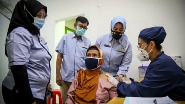 Vaksinasi Covid-19 di DKI: 1,17 Juta Orang Sudah Disuntik Dosis Pertama