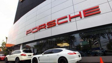 Porshce Jakarta Berikan Servis Gratis Buat Mobil Grey Imported