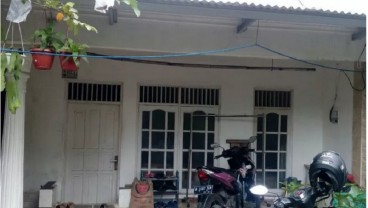 Bercat Putih, Rumah Teroris Penyerang Mabes Polri di Ciracas Tertutup Rapat