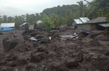 BANJIR BANDANG FLORES TIMUR : Korban Meninggal 54 Orang
