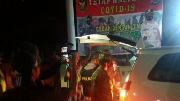 Antisipasi Teroris, Polisi dan TNI Periksa Kendaraan dan Penumpang