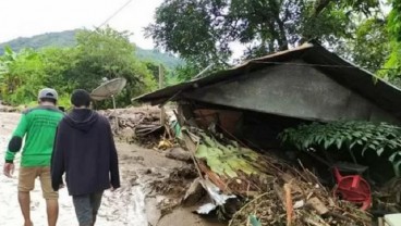 BMKG Keluarkan Peringatan Dini Gelombang Ekstrem Akibat Siklon Tropis Seroja