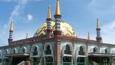 Masjid Agung Sumber Cirebon Siap Gelar Salat Tarawih Berjemaah