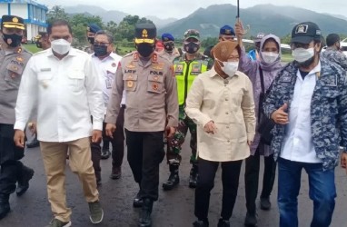 Mensos Risma Ajak Dermawan Bantu Warga Terdampak Bencana NTT dan NTB