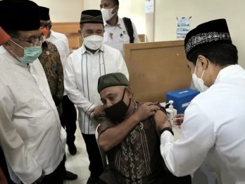 Dukung Pemerintah, JK Resmikan Gerakan Masjid Jadi Sentra Vaksinasi