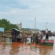 Kapal Tongkang Bermuatan Minyak Kelapa Sawit Tenggelam di Sungai Mahakam