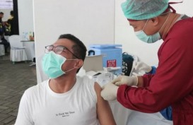 Vaksinasi Covid untuk Pekerja Pusat Perbelanjaan di Kediri Dipacu