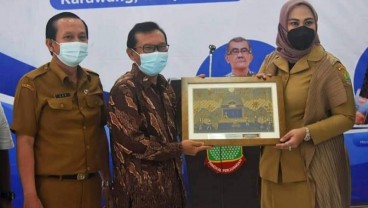 Karawang Gandeng Perusahaan Ritel Pasarkan Produk Unggulan UMKM