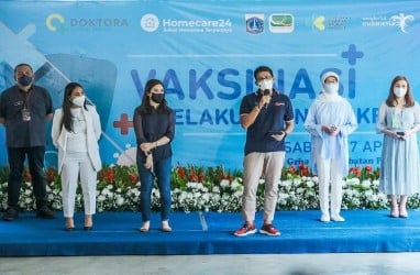 Pelaku Ekonomi Kreatif Mulai Mendapat Suntik Vaksin