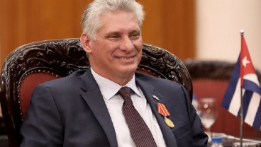 Miguel Díaz-Canel, Ketum Partai Komunis di Luar Trah Castro