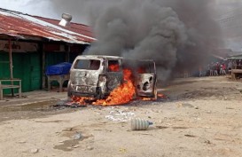 Satu Orang Tewas, Mobil Dibakar Massa di Sorong