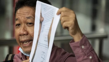 Effendi Gazali Kembalikan Gelar Guru Besarnya, Ini Alasannya
