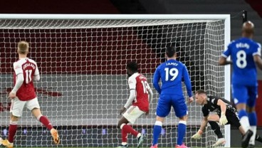 Hasil Liga Inggris, Blunder Kiper Arsenal Menangkan Everton