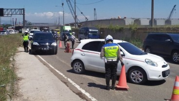 Larangan Mudik, 320 Kendaraan Dipaksa Putar Balik Saat Keluar Tol Cileunyi