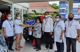 Menjelang Pensiun, Ngapinah Raih Undian Mitsubishi Xpander dari Bank Jateng