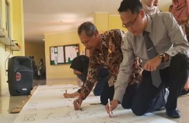 Wakil Rektor Undip Sebut Indonesia Resesi Demokrasi