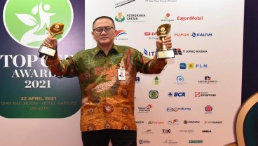 Bank Riau Kepri Raih 2 Penghargaan TOP CSR Award 2021