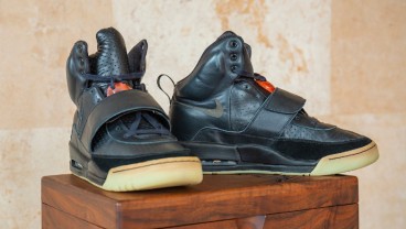 Prototipe Nike Air Yeezy 1 Milik Kanye West Dilelang, Berapa Harganya?