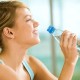 Anda Minum Air Berlebih? Ini Bahayanya Overhidrasi pada Tubuh