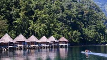 Merintis Ekowisata Premium Pulau Terluar