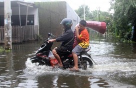 Air Sungai Pangkalan Meluap, Sumbar - Riau Terputus