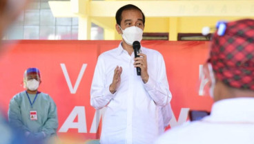 Jokowi Minta Seluruh Pedagang Pertokoan dan Mal Divaksin Covid-19