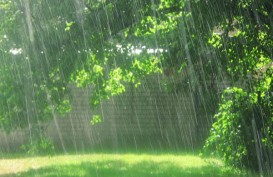 Cuaca Jakarta 5 Mei, Potensi Hujan Lebat Disertai Kilat