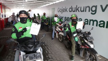 YLKI : Vaksinasi Massal Mitra Pengemudi Gojek Lindungi Konsumen