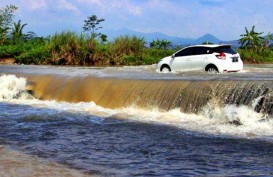 Update Potensi Banjir: Lokasi Pertemuan Sungai Cileungsi - Cikeas Siaga 1