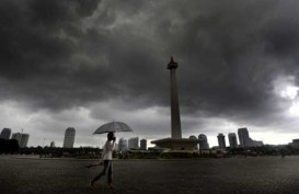 Cuaca Jakarta 7 Mei, Hujan dan Petir pada Siang Hari
