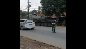 Video Tank TNI Cegat Pemudik di Perbatasan Bekasi-Bogor, Hoaks atau Fakta? 