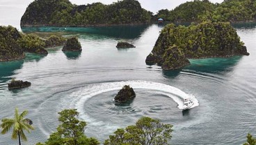 Kapal Wisata dari Luar Papua Barat Tak Boleh Masuk Raja Ampat