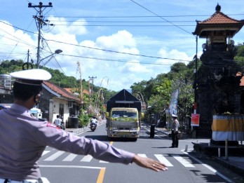 Arus Mudik dari Bali Terus Terjadi, 242 Kendaraan Dipaksa Putar Balik