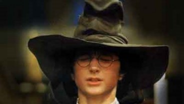 Kacamata Harry Potter dan Topi Fedora Indiana Jones Akan Dilelang